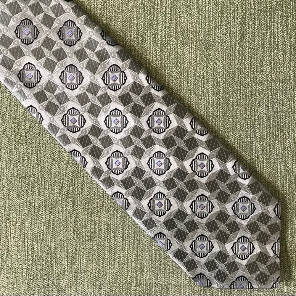 Stunning Chelsea by Robert Talbott Silk Necktie